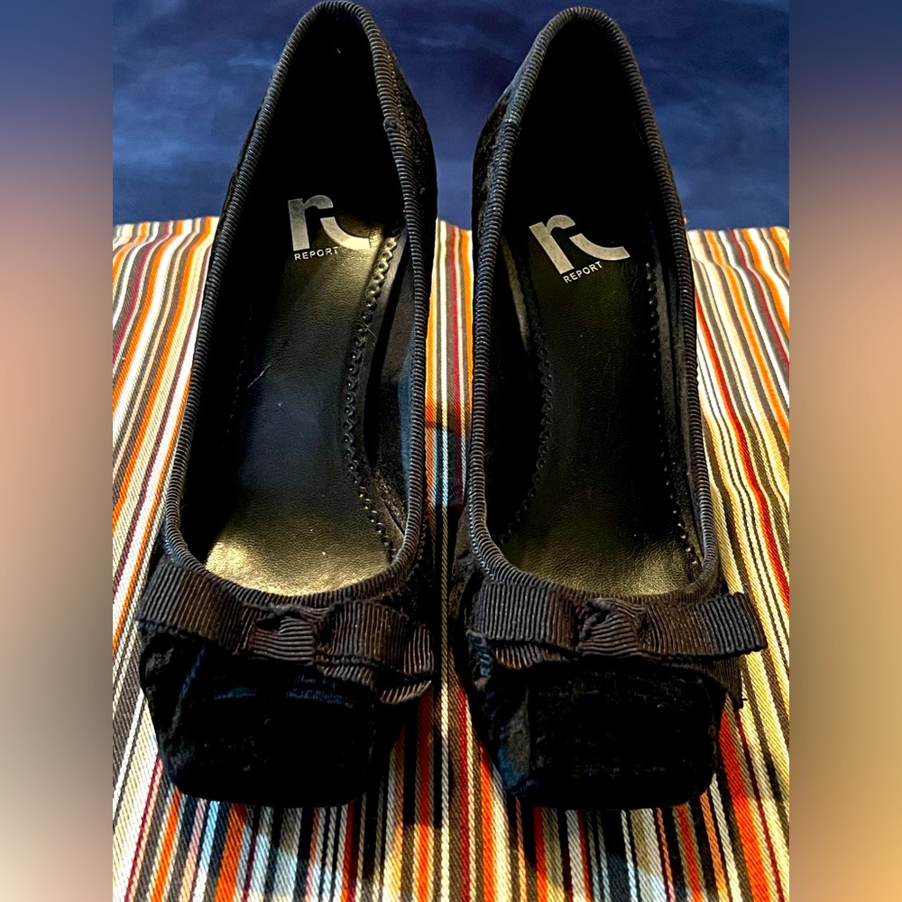 Report Crushed Velvet Pumps w/Bow | Square Toe| Black | GUC